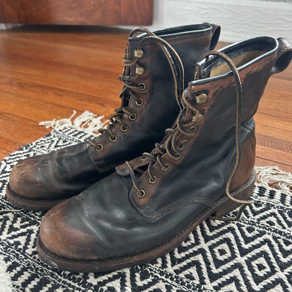 Men’s Frye Rugged Wayde Combat boots. Lightly used size 9 - Picture 2 of 4